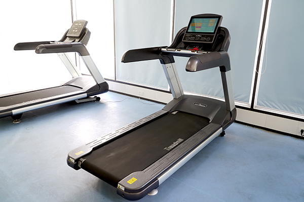 开yun体育app官方下载入口 长治高新区“新品、精品、名品、优品”——商用电动智能跑步机