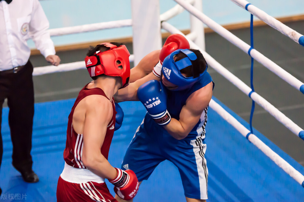 综合力量训练器安装_力量训练器具_力量综合训练器