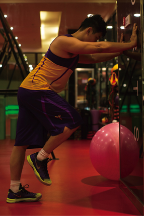 髋关节训练器的适应症_髋关节训练椅的用途_髋关节训练椅