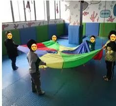 感统训练单腿椅_椅子练腿_感统训练单脚站立