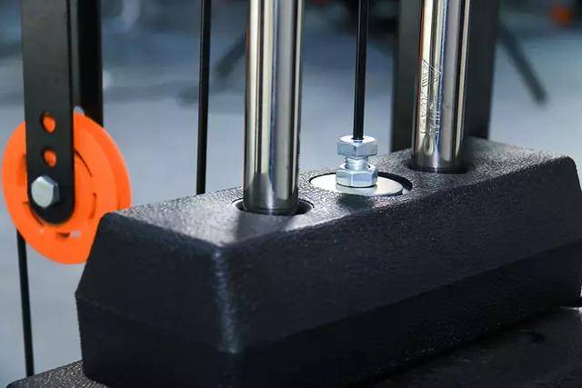 综合训练器评测_360度综合训练器_海德三人站健身器材