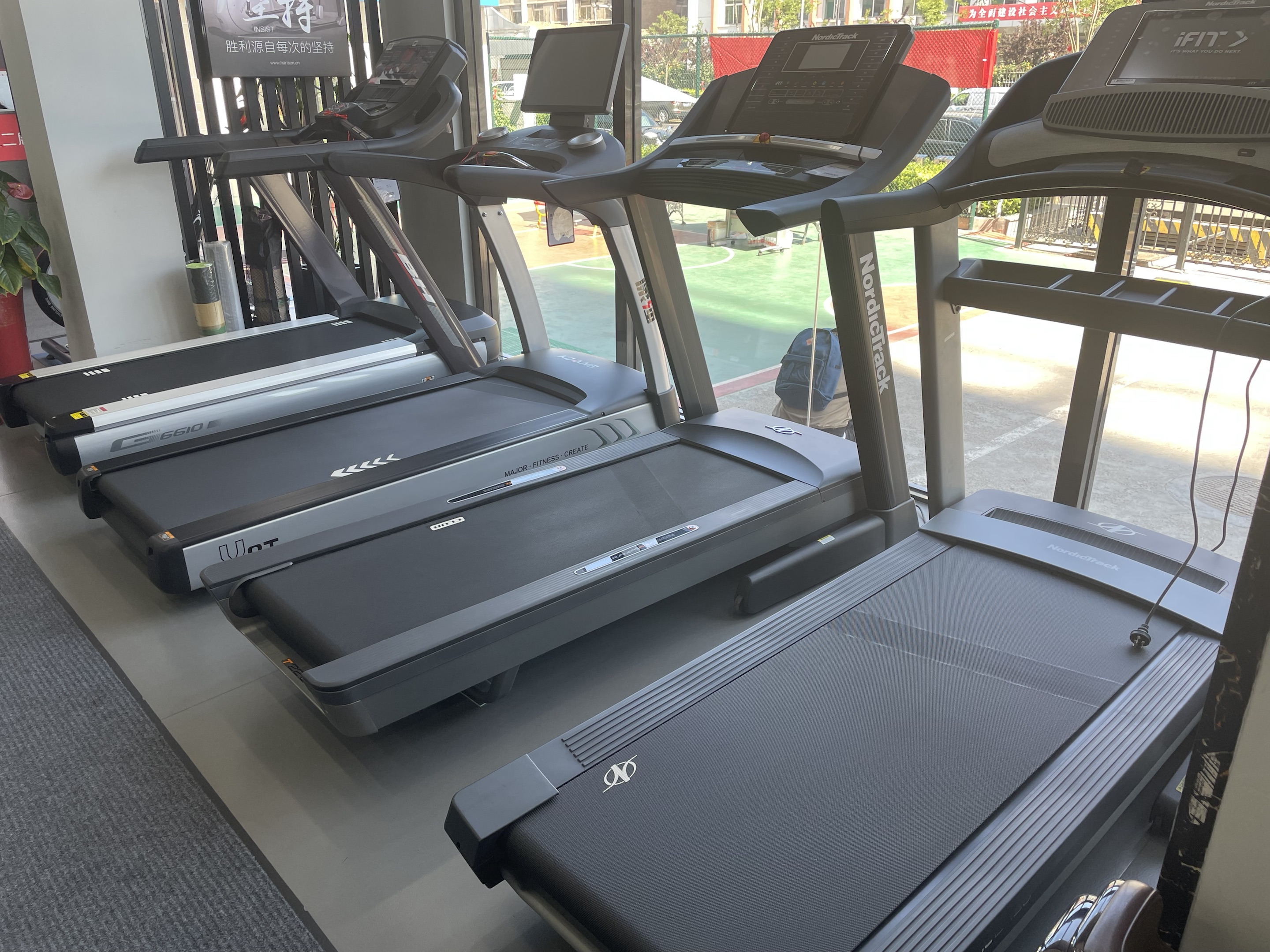 开yun体育官网入口登录app 进口跑步机与国产跑步机有什么区别？