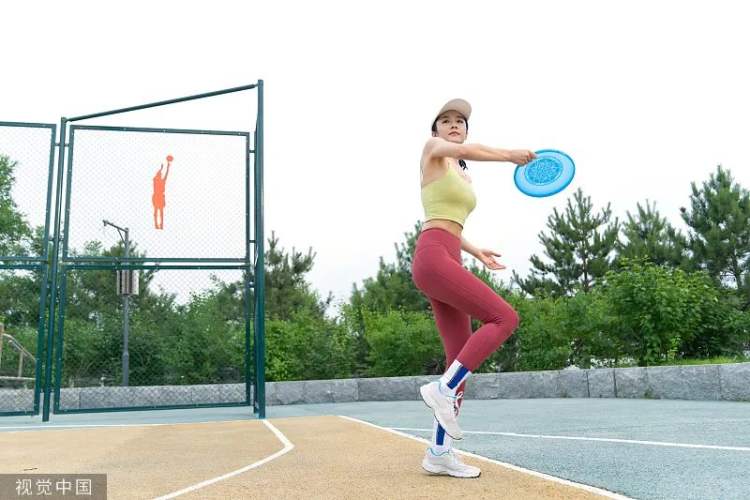 带手套健身护腕有用吗_健身手套带不带护腕_带手套健身护腕怎么戴