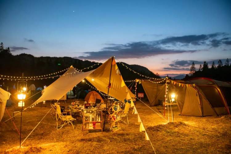 健身手套带不带护腕_带手套健身护腕有用吗_带手套健身护腕怎么戴