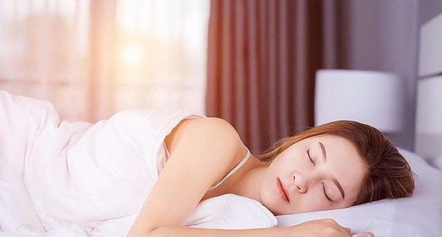 肌肉流失代谢综合征研究_深蹲椅子靠墙静蹲训练_股四头肌训练椅