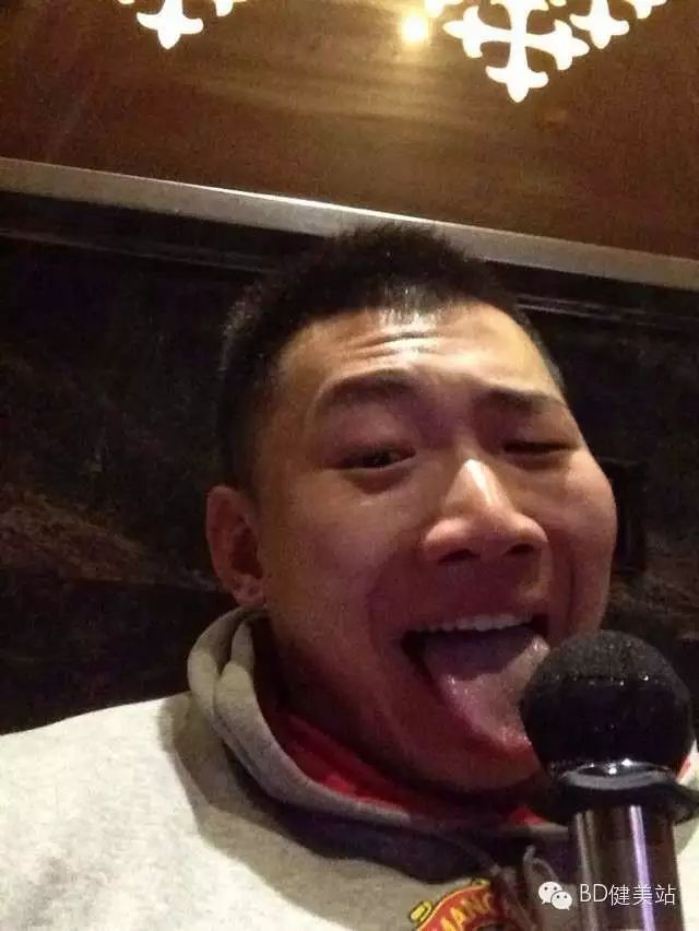 股四头肌训练椅子_股四头肌训练椅_股四头肌训练椅安装视频