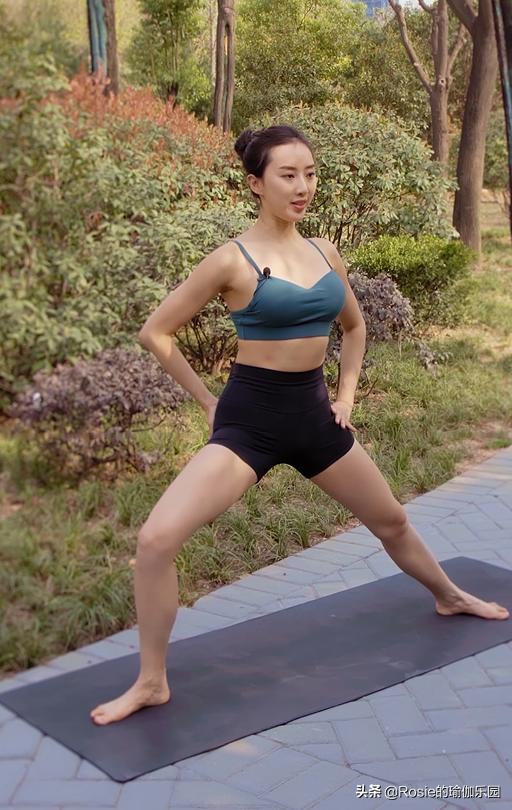 髋关节灵活度锻炼动作_髋关节训练椅_久坐腰痛髋部僵紧缓解方法