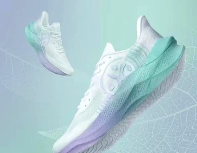 跑鞋科技升级_买什么牌子跑步机好_长距离跑鞋耐磨性