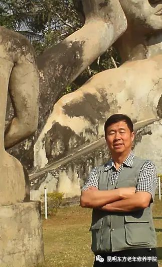 中老年建身体操_二十四节中老年健身体操_体操健身老年节中班教案