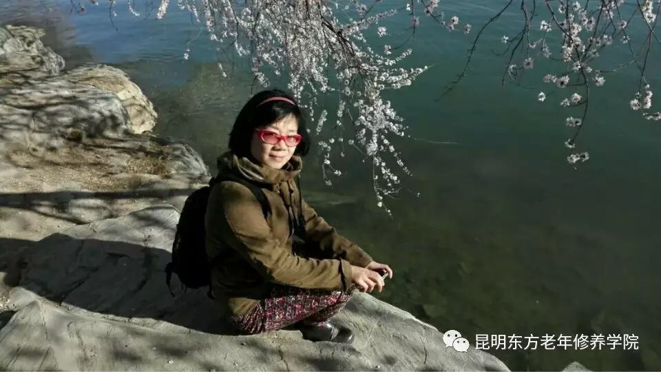 二十四节中老年健身体操_中老年建身体操_体操健身老年节中班教案