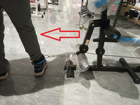 进行大腿内侧肌肉力量训练