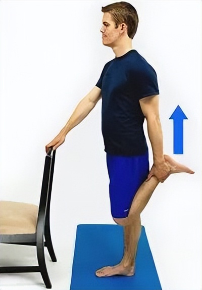 股四头肌训练椅_股四头肌无力膝盖疼痛原因_膝关节疼痛股四头肌锻炼方法