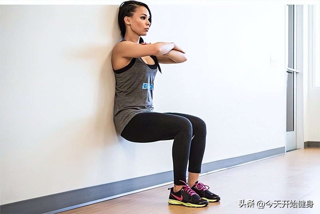 恶魔之椅靠墙蹲_股四头肌训练椅_腿部塑形自重运动