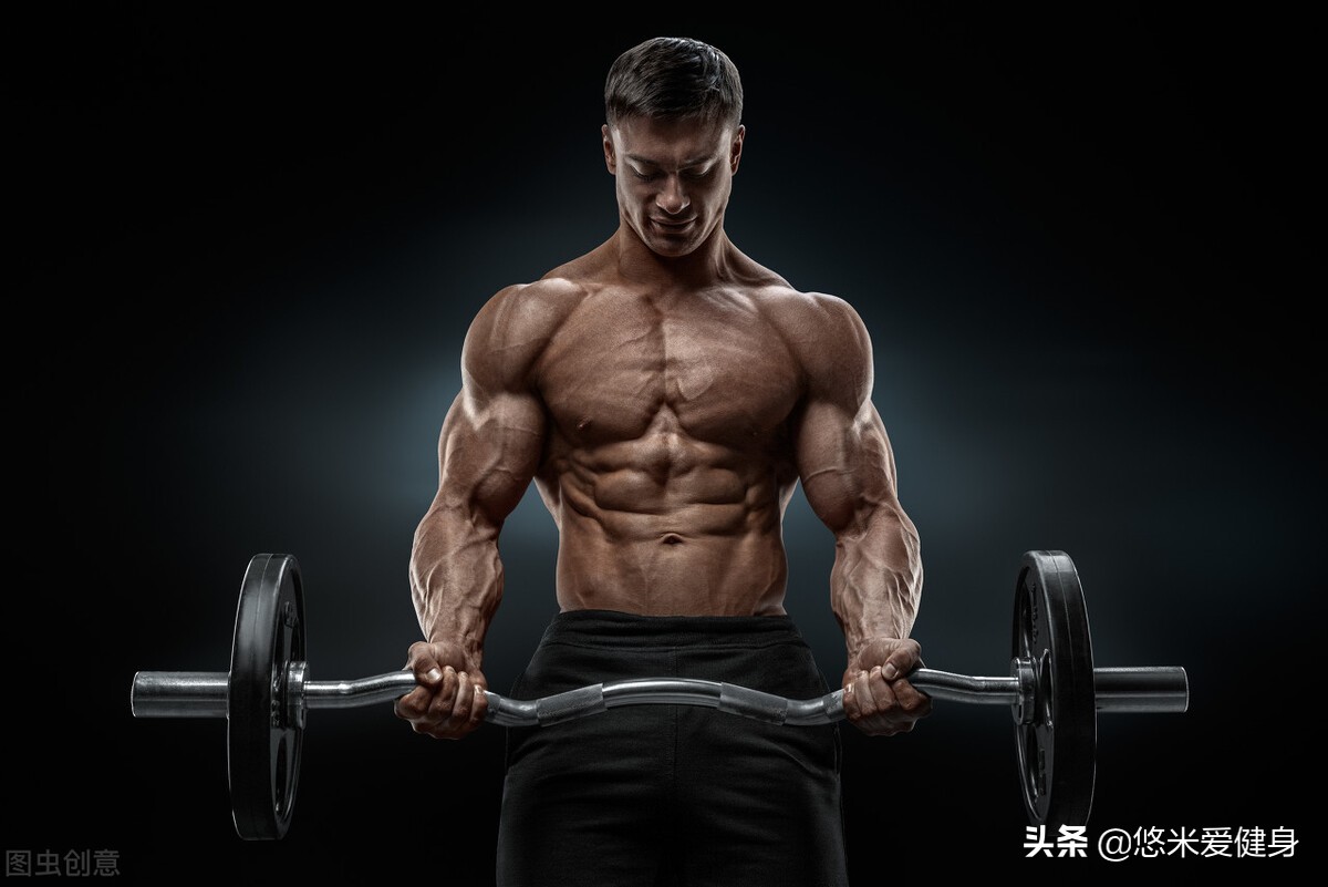 搬砖工肌肉量少原因分析_健身房训练与搬砖工肌肉对比_健身要带手套吗