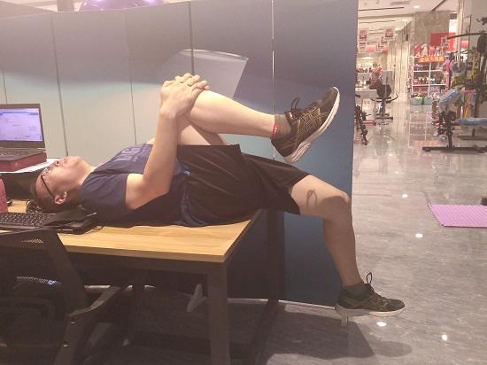 屈髋肌伸展训练