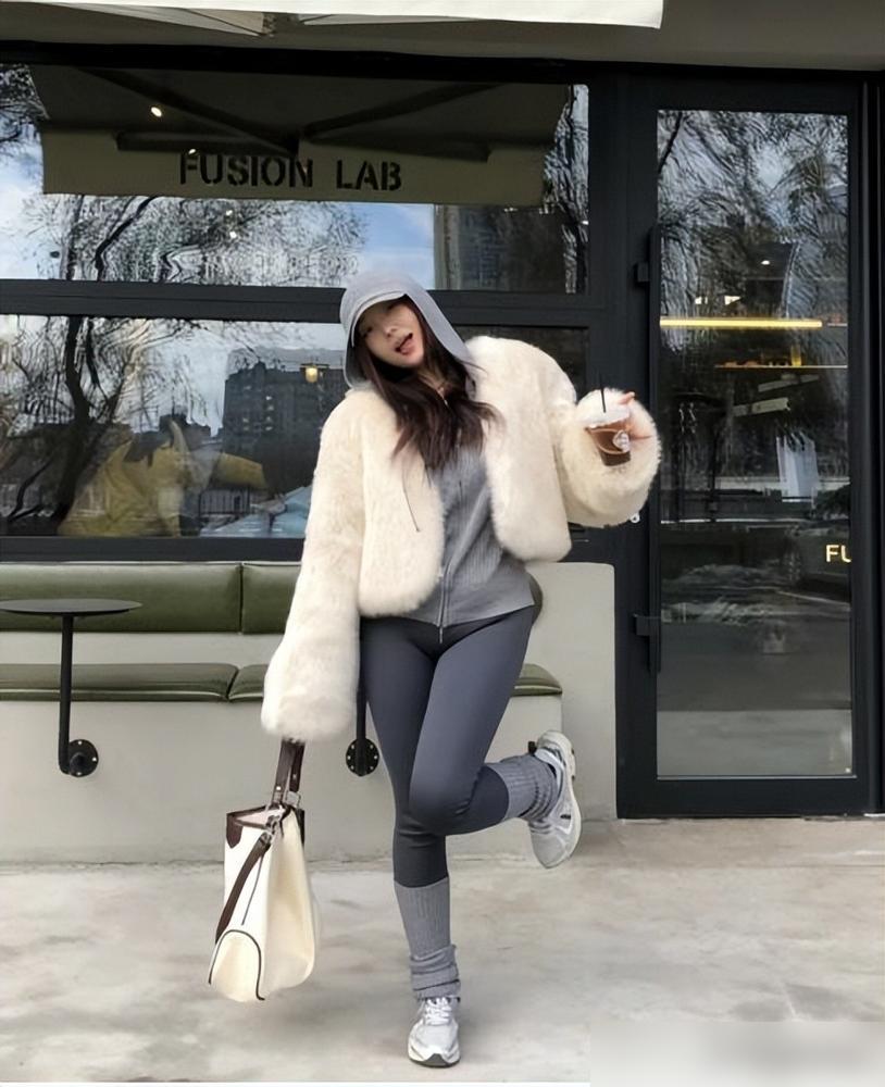 杭州健身房瑜伽_杭州瑜伽私教_瑜伽杭州