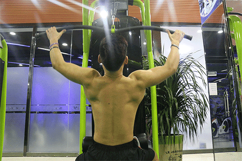 健身手套+护腕_带护腕的健身手套_手套健身护腕图片