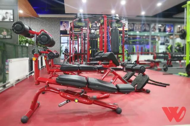 手套健身护腕图片_带护腕的健身手套_健身手套+护腕