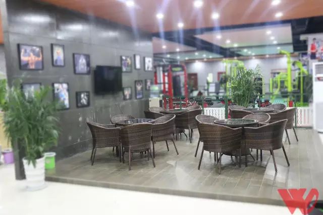 健身手套+护腕_手套健身护腕图片_带护腕的健身手套