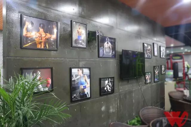 健身手套+护腕_带护腕的健身手套_手套健身护腕图片