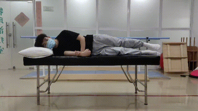 人工髋关节置换术康复训练 _ 髋关节置换术后康复训练方法 _髋关节训练椅