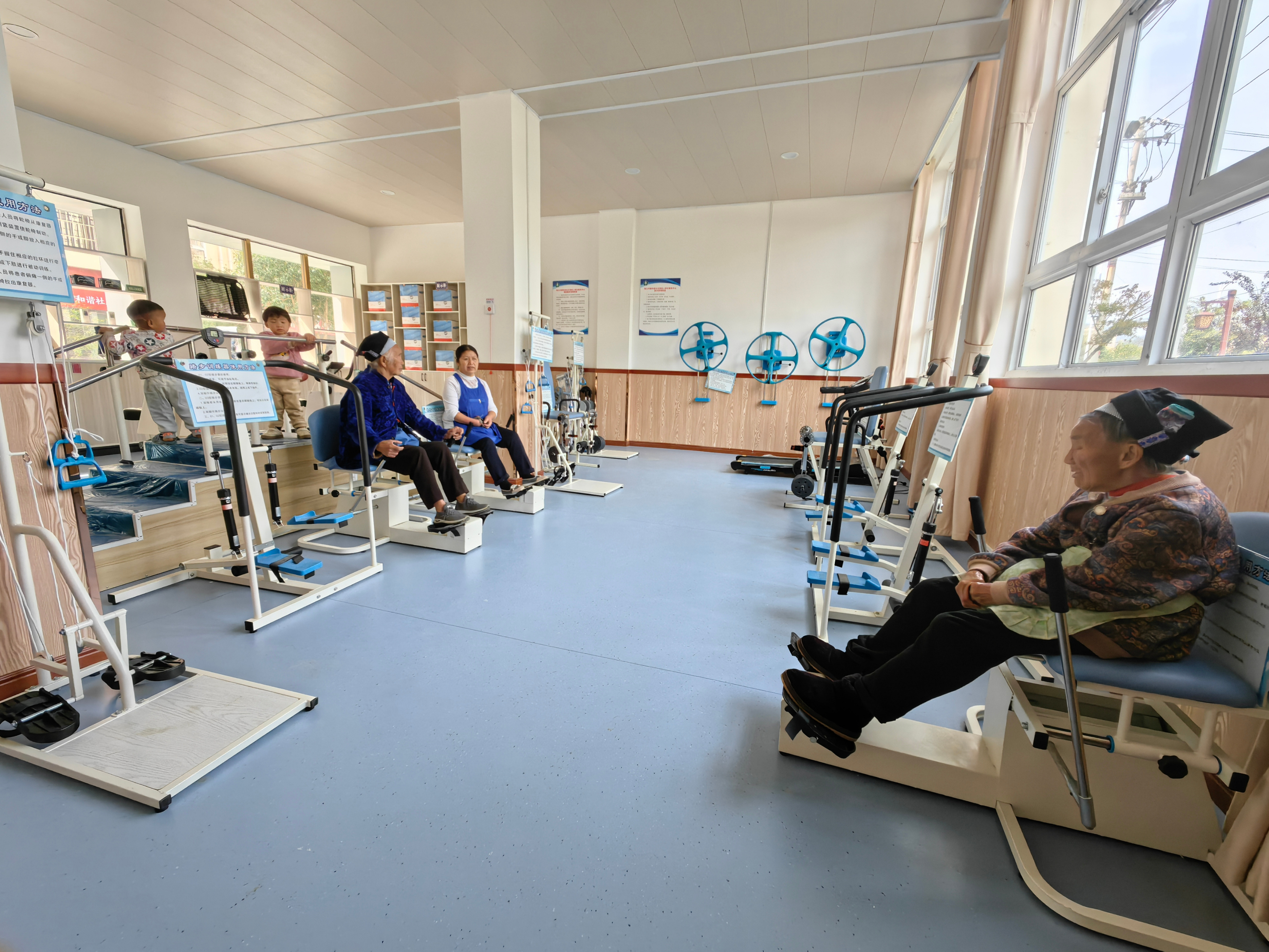 股四头肌训练椅_股四头肌训练椅使用方法_股四头肌训练椅安装步骤