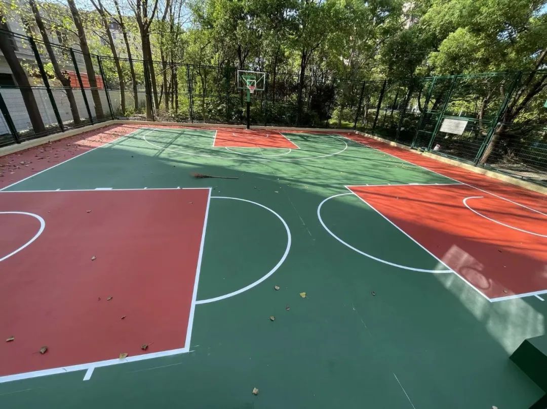 五人站综合训练器安装_椭圆机锻炼方法_社区健身器材使用方法