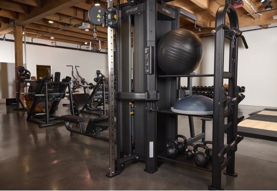 Precor必确Resolute™多站位多功能训练设备_五人站综合训练器安装_健身房高端商用健身器材