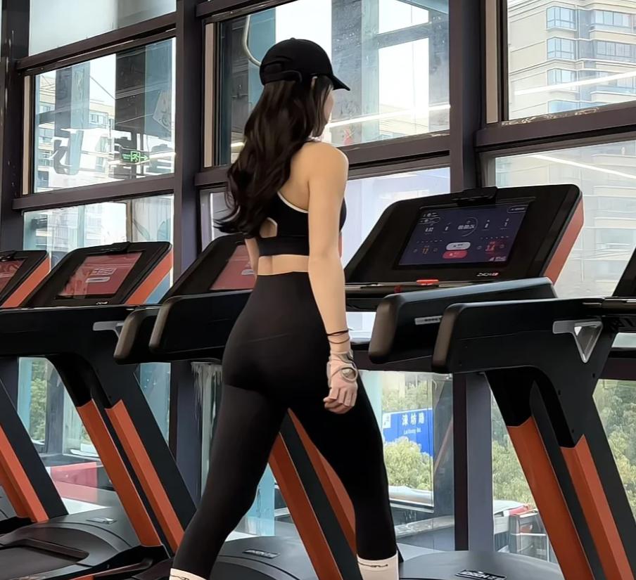 跑步机什么牌子质量好_电机功率跑带宽度减震系统_家用跑步机选购指南