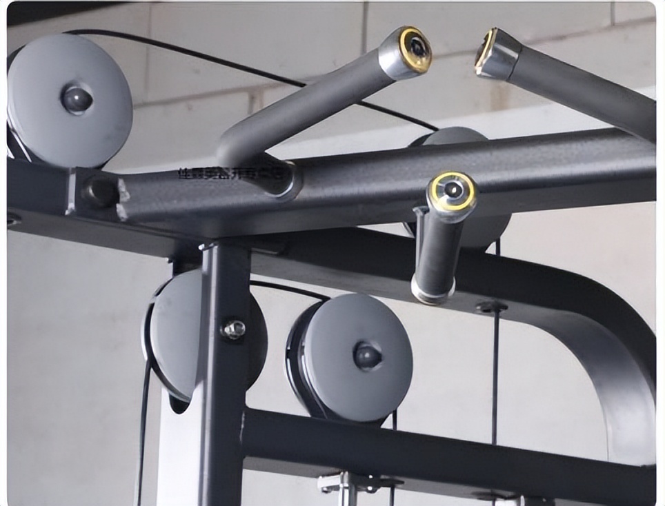 综合训练器 胸肌_小飞鸟训练器滑轮钢丝组_小飞鸟训练器选购要点