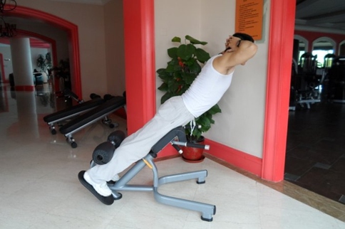 开yun体育官网入口登录app 敲黑板：罗马椅挺身的正确动作