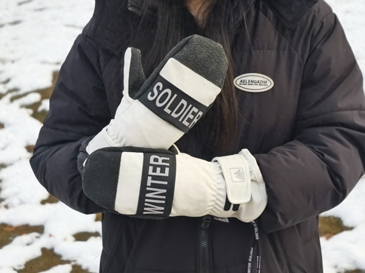 秘密教学漫画完整版免费阅读看下拉式笔趣阁简体 凯夫拉滑雪手套：五指、三指与并指设计哪种更适合你的滑雪需求？