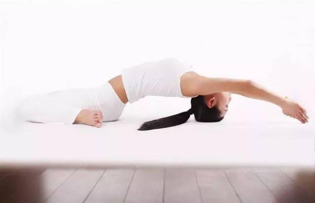 常见瑜伽体式功效_夏日健身 瑜伽_瑜伽体式功能介绍