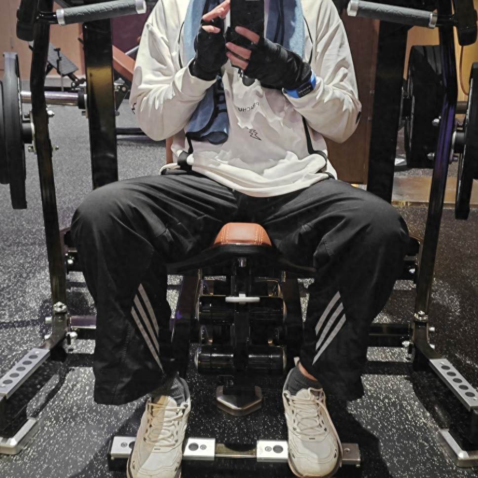 yy漫画画免费读漫画下拉式在线观看 健身小白两个月的真实感受