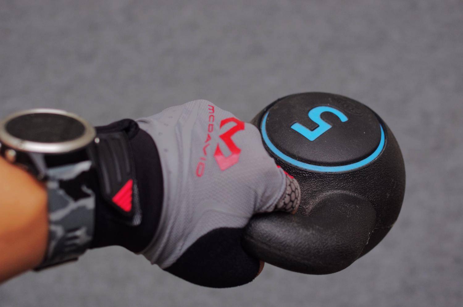 什么牌子的健身手套好_迈克达威手套_减脂计划