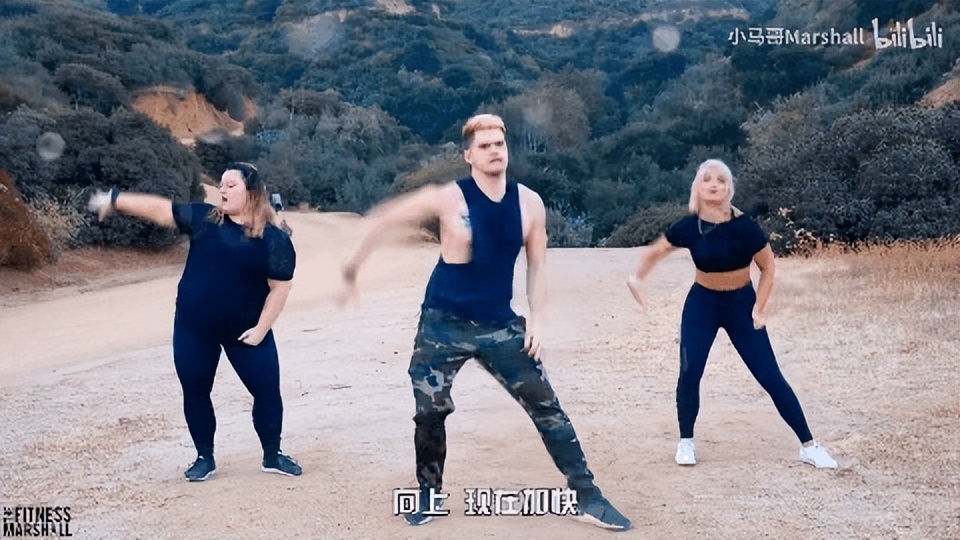 郑多燕小红帽有氧健身操_刘畊宏燃脂操_郑多燕减肥舞健身舞-有氧操下载