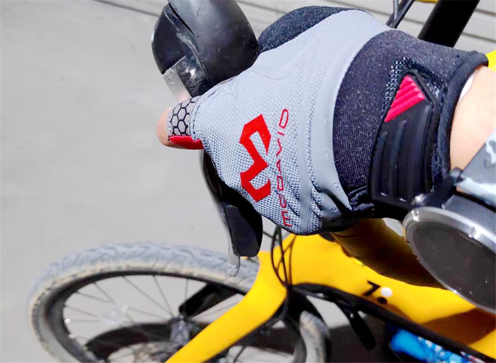 什么牌子的健身手套好_骑行运动手套_迈克达威半指手套