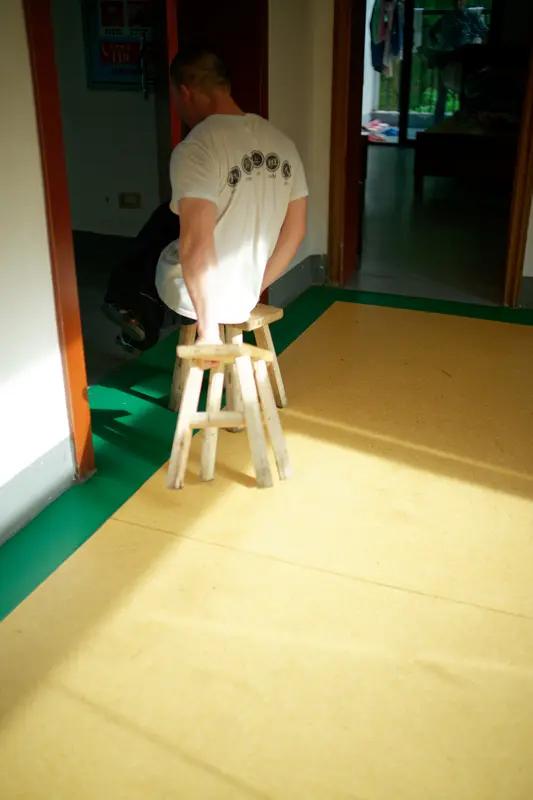 女神漫画免费登录入口页面弹窗 中老年人居家抗阻训练，重拾腿脚力量不是梦