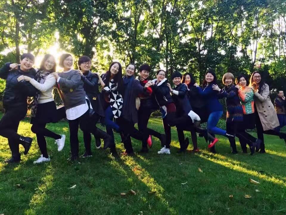 塞利格曼幸福五要素_幸福心理学_幸福小猪