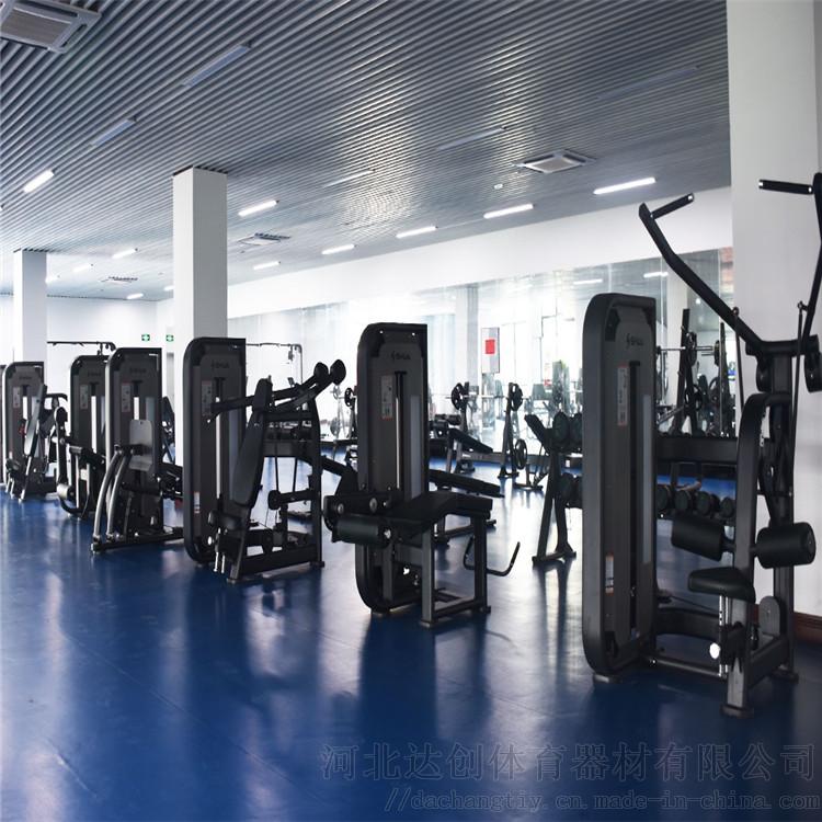 综合训练器训练计划_健身房室内健身器材动感单车_健身房室内健身器材跑步机