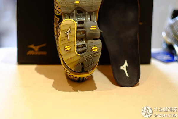 运动装备晒单_wnq跑步机安装_跑鞋选购经验