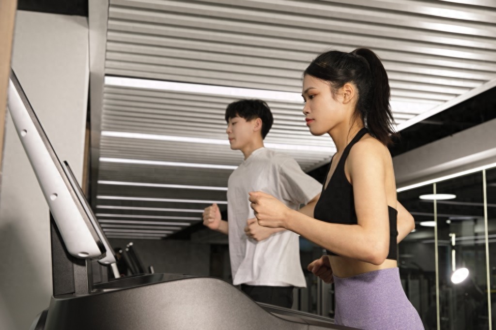 yy漫画画免费读漫画下拉式在线观看 健身运动耳机怎么选？精选排行榜运动耳机TOP10