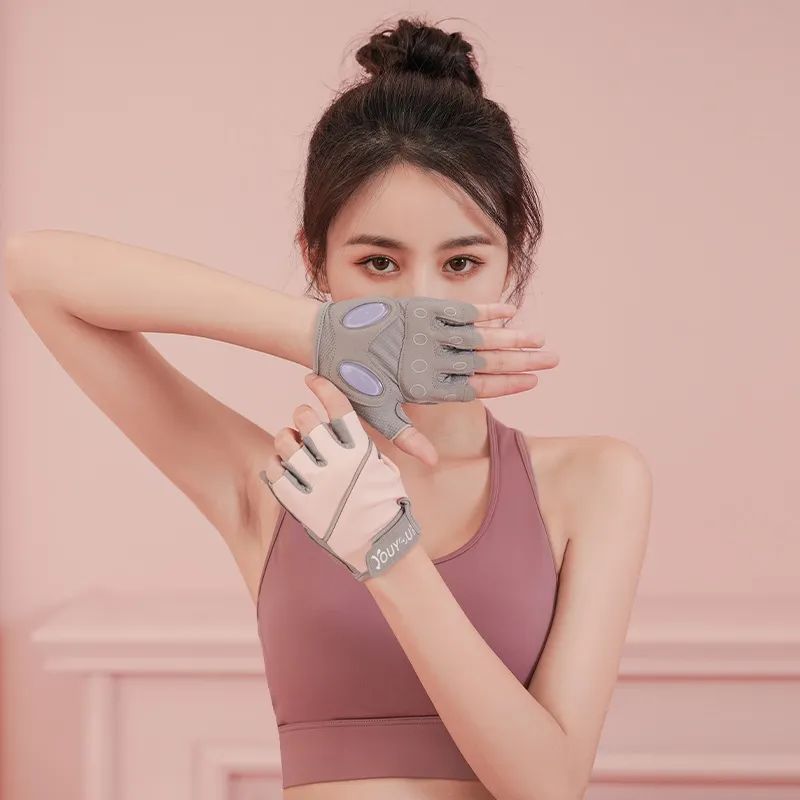 健身手套怎么戴_如何选择适合自己的健身运动手套_健身戴手套的优缺点