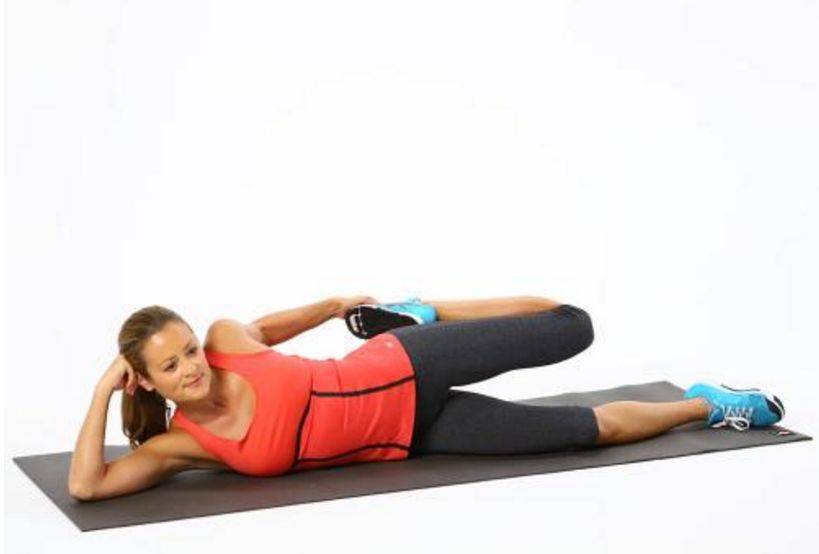 股四头肌训练椅_股四头肌经典动作_锻炼股四头肌正确方法