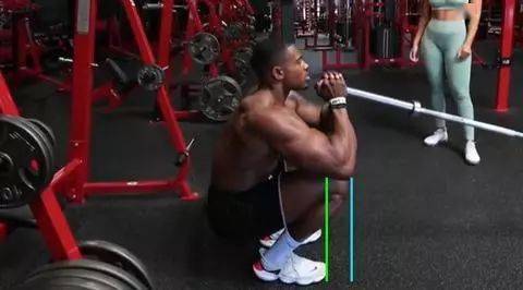 锻炼股四头肌正确方法_股四头肌经典动作_股四头肌训练椅