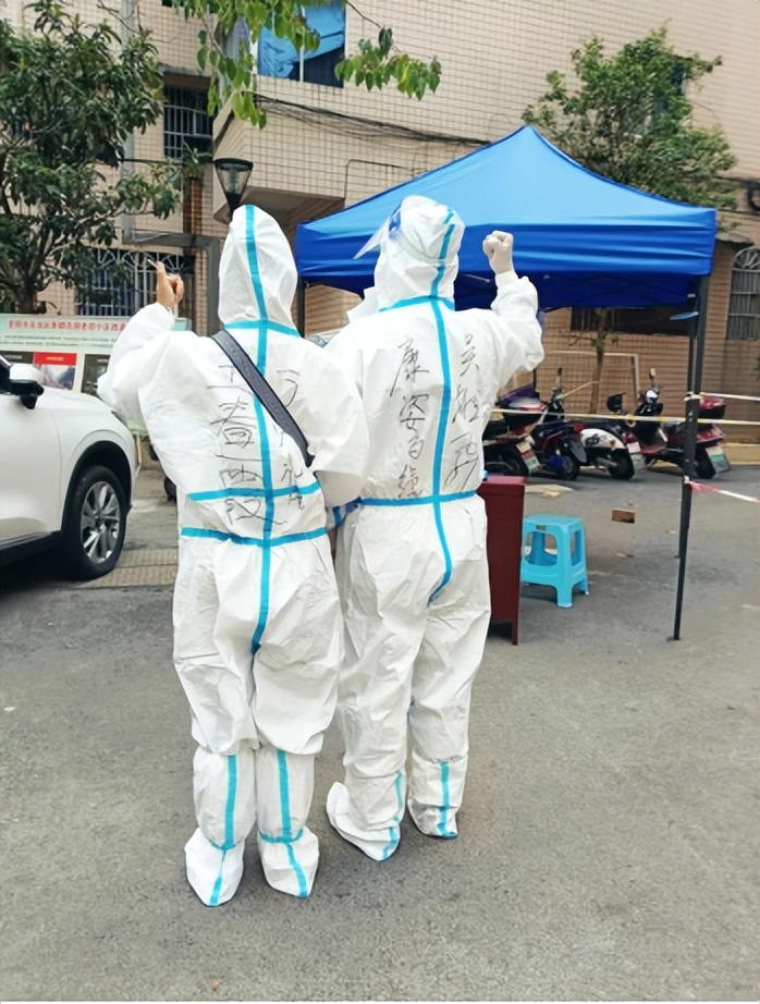 四川抗疫志愿者行动_康姿百德志愿者防疫队_康姿百德最新第五套