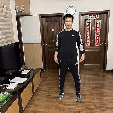 yy漫画画免费读漫画下拉式在线观看 宅家锻炼，你只需一把椅子